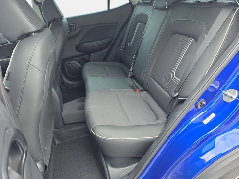 Used 2022 Hyundai Venue Limited w/ Cargo Package FWD image 13