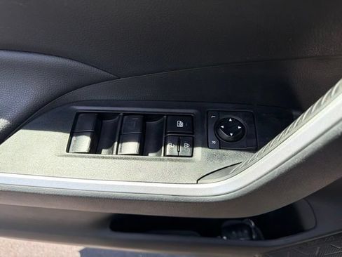 Used 2023 Toyota RAV4 LE FWD image 17