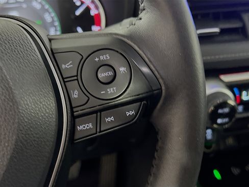 Used 2024 Toyota RAV4 XLE Premium image 20