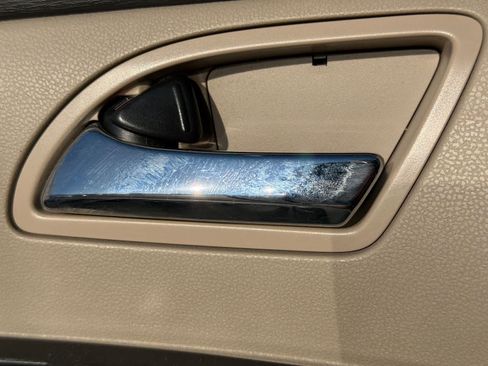 Used 2016 Honda Odyssey Touring Elite image 16