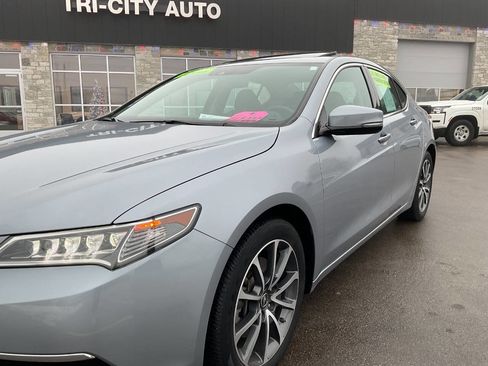 Used 2016 Acura TLX V6 SH-AWD w/ Technology Pkg image 2