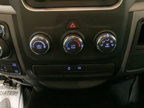 Used 2017 RAM 1500 Express image 34