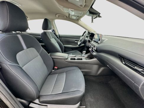 Used 2021 Nissan Sentra SV FWD image 19