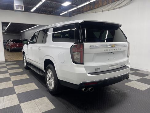 Used 2023 Chevrolet Suburban Premier AWD/4WD image 2