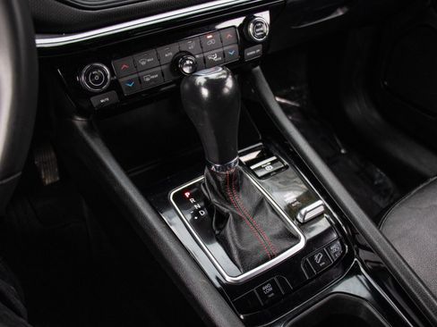 Used 2023 Jeep Compass Trailhawk image 17