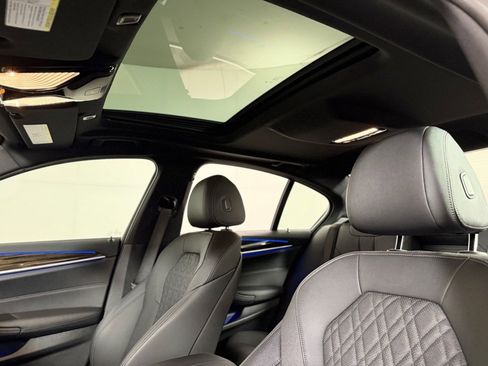 Used 2023 BMW 530i xDrive w/ Convenience Package image 15