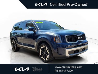 Certified 2023 Kia Telluride EX w/ EX Captain's Chair Package