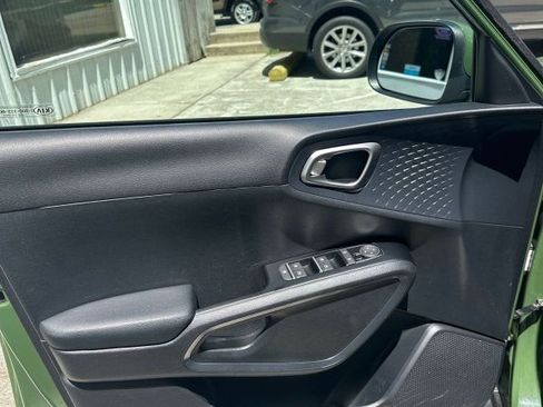 Used 2020 Kia Soul EX FWD image 10