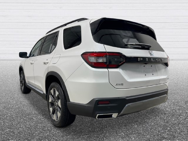 New 2026 Honda Pilot Touring image 3