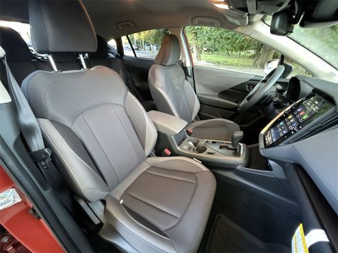 Used 2025 Subaru Crosstrek 2.0i Premium image 24