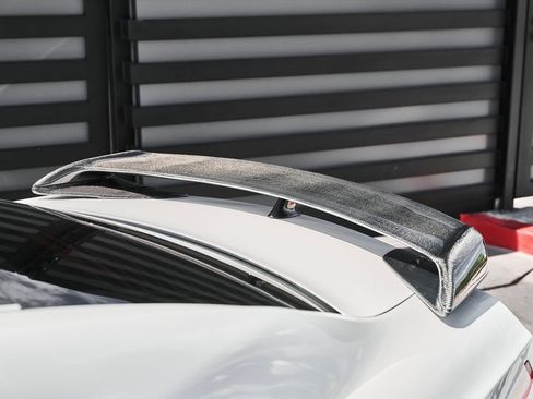 Used 2021 Nissan GT-R Premium image 10