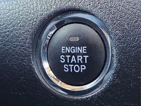 Used 2018 Toyota 4Runner Limited image 20