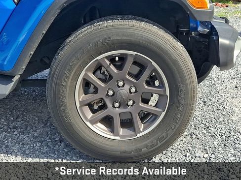 Used 2021 Jeep Gladiator Overland AWD/4WD image 10