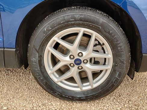 Used 2022 Ford Edge SEL image 7