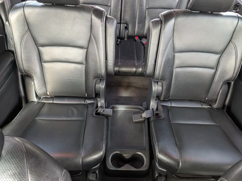 Used 2016 Honda Pilot Elite image 13