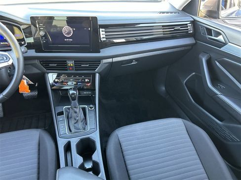 Certified 2025 Volkswagen Jetta S image 13