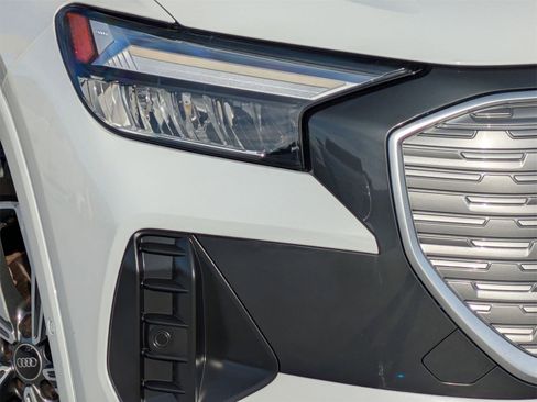 Used 2023 Audi Q4 e-tron Premium Plus w/ Premium Plus image 22