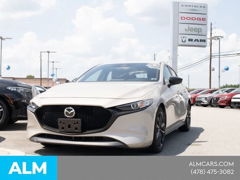 Used 2024 MAZDA MAZDA3 s FWD image 3