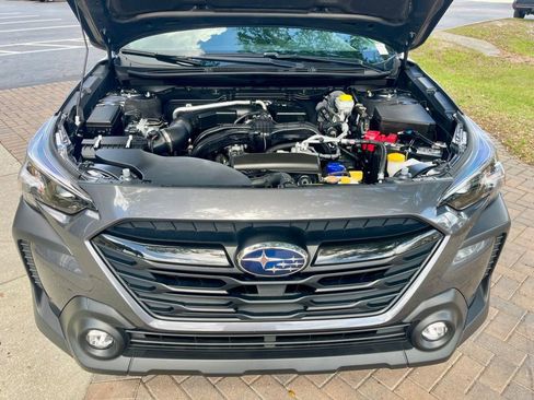 Used 2025 Subaru Outback Onyx Edition AWD/4WD image 18