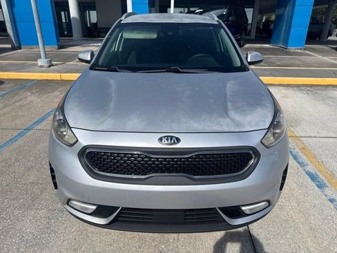 Used 2017 Kia Niro LX FWD image 3