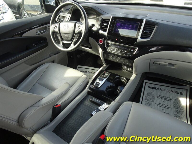 Used 2017 Honda Pilot Touring image 15
