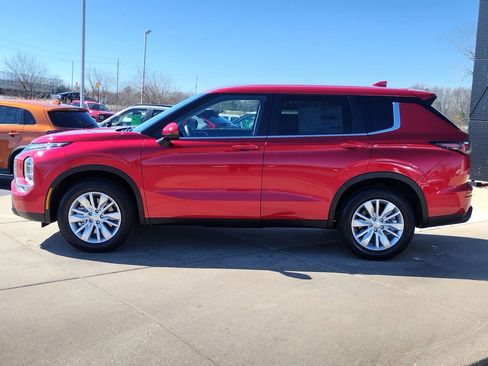 New 2026 Mitsubishi Outlander ES AWD/4WD image 19