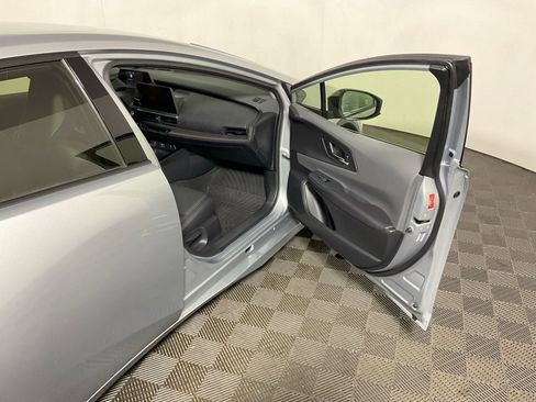 Used 2023 Toyota Prius XLE image 34