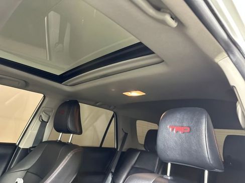 Used 2019 Toyota 4Runner TRD Off-Road Premium image 12