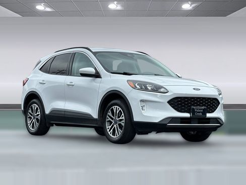 Used 2020 Ford Escape SEL image 6