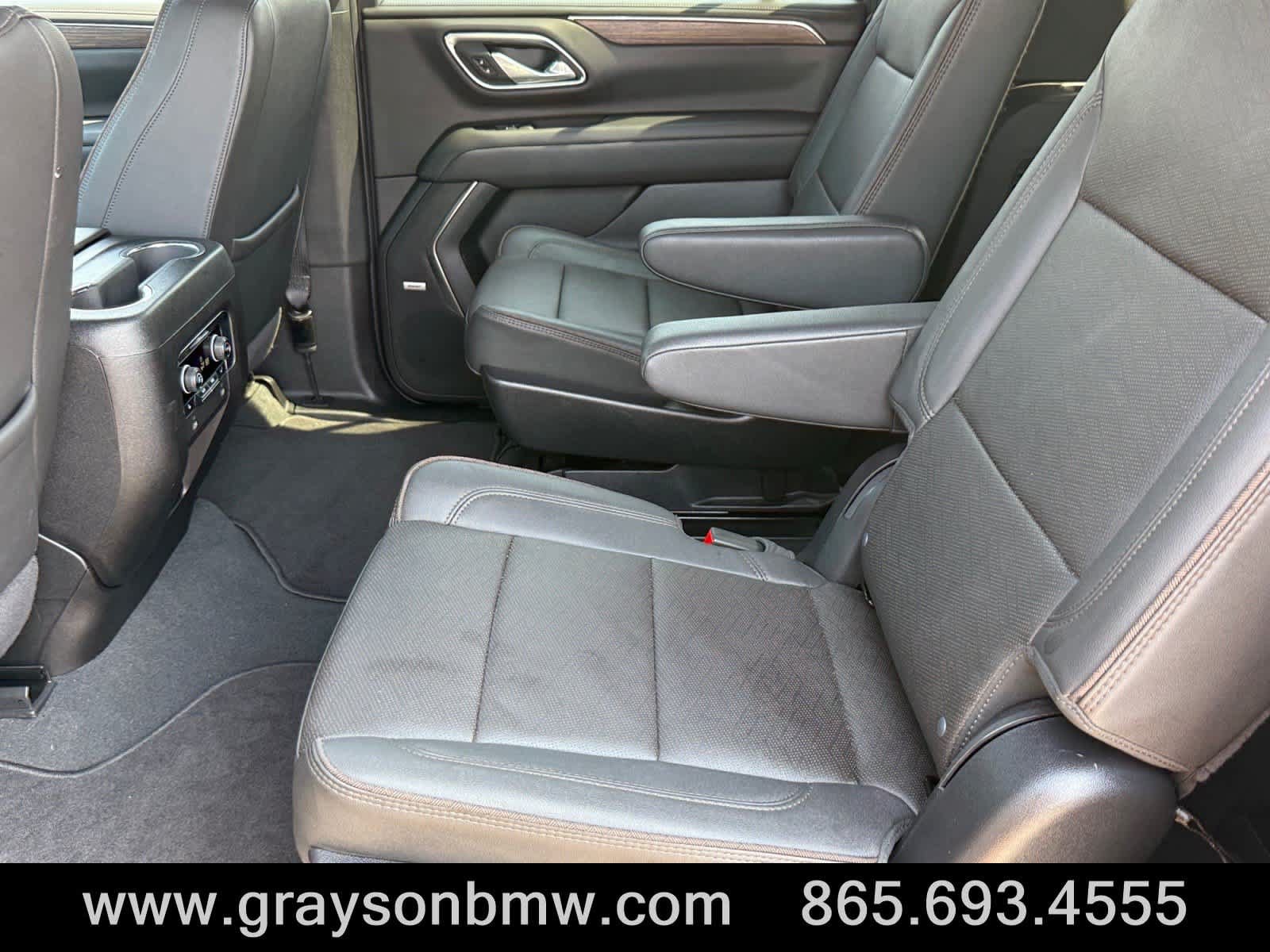 Used 2024 Chevrolet Suburban High Country w/ Premium Package AWD/4WD image 17