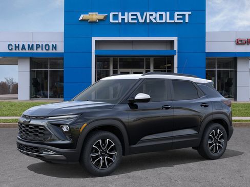 New 2026 Chevrolet TrailBlazer ACTIV FWD image 2