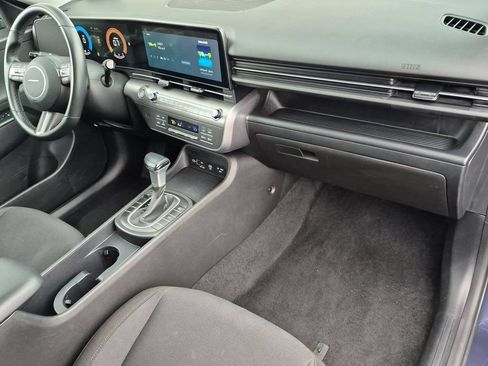 Used 2025 Hyundai Kona SEL FWD image 32