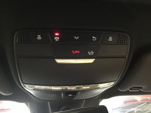 Used 2022 Mercedes-Benz E 350 4MATIC Sedan w/ AMG Line Exterior image 51