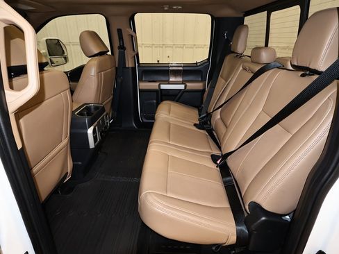 Certified 2022 Ford F350 Lariat w/ Lariat Ultimate Package image 16