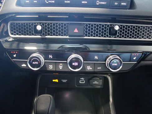 Used 2024 Honda Civic EX-L image 29