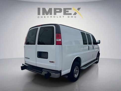 Used 2023 GMC Savana 2500 w/ Driver Convenience Package RWD image 6