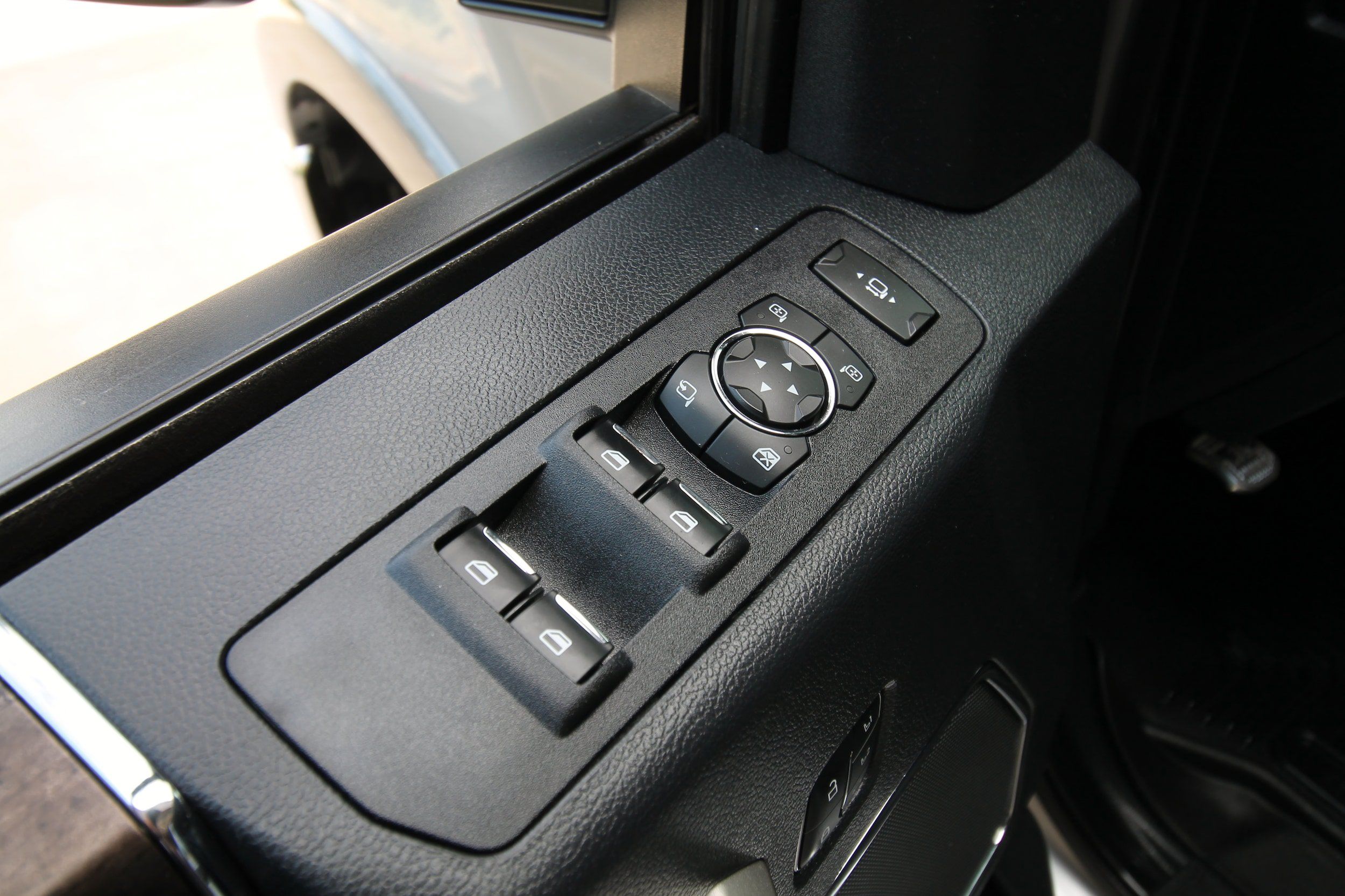 Used 2022 Ford F250 Lariat w/ Lariat Ultimate Package AWD/4WD image 20