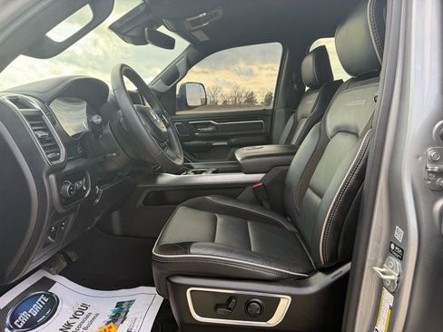 Used 2024 RAM 1500 Laramie image 31