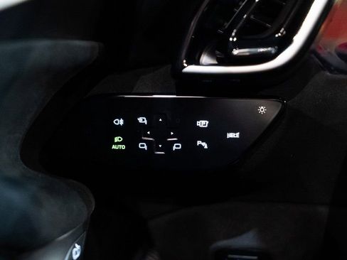 Certified 2024 Ferrari Roma Base image 28