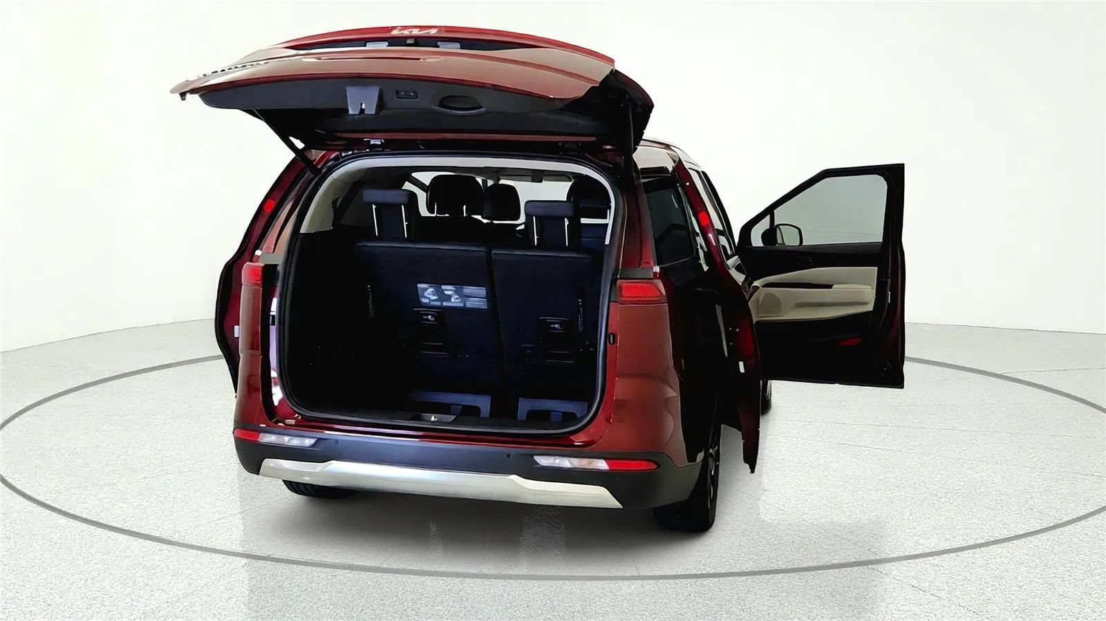 Used 2022 Kia Carnival SX Prestige FWD image 11