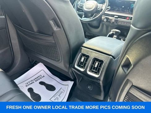 Used 2025 Kia Sorento S w/ Panoramic Sunroof Package FWD image 13
