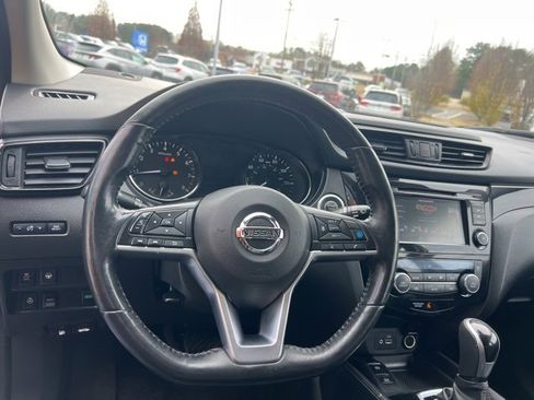 Used 2019 Nissan Rogue Sport SL image 15