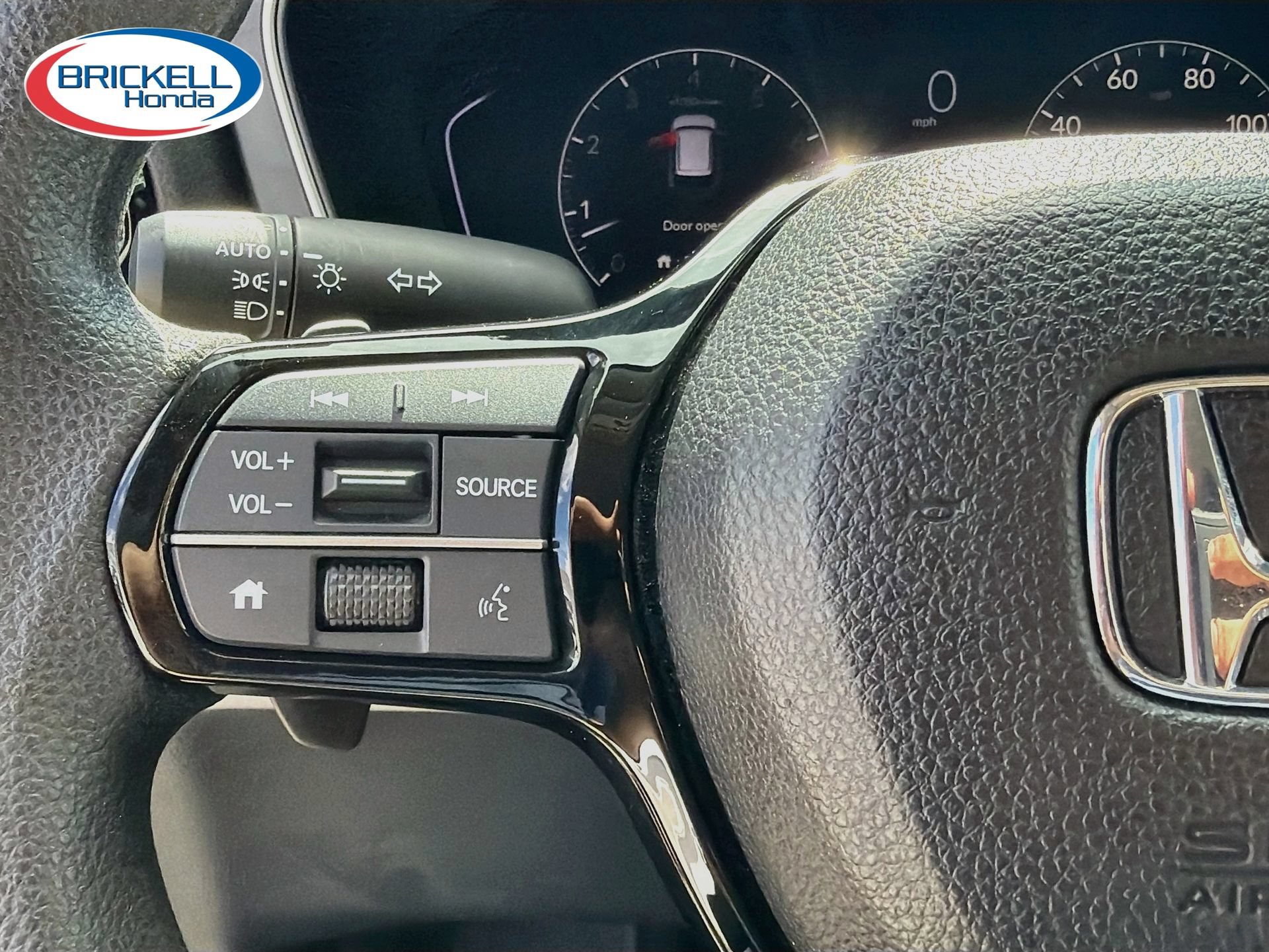 Used 2023 Honda Pilot LX image 37