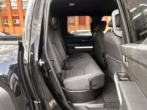Used 2024 Toyota Tacoma TRD Off-Road AWD/4WD image 18