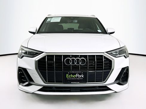 Used 2024 Audi Q3 2.0T Premium image 2