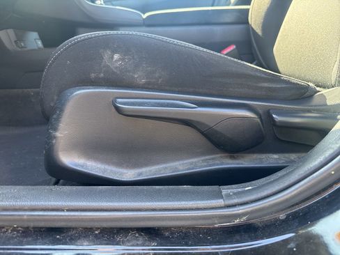 Used 2019 Honda Civic LX image 9