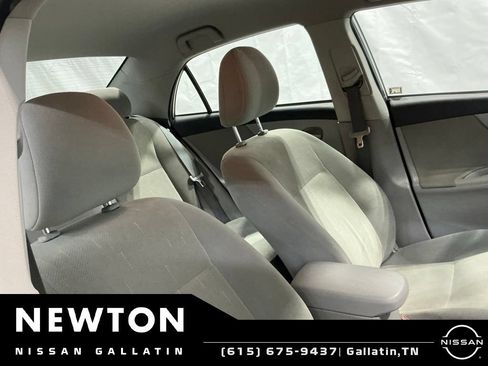 Used 2013 Toyota Corolla L FWD image 7