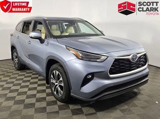 Used 2022 Toyota Highlander XLE 360° Tour
