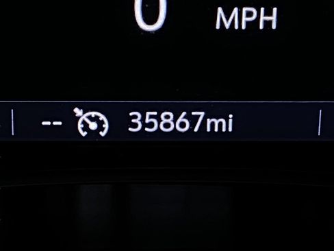 Used 2023 Chevrolet Equinox RS image 17