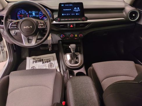 Certified 2024 Kia Forte LXS w/ LXS Technology Package image 16